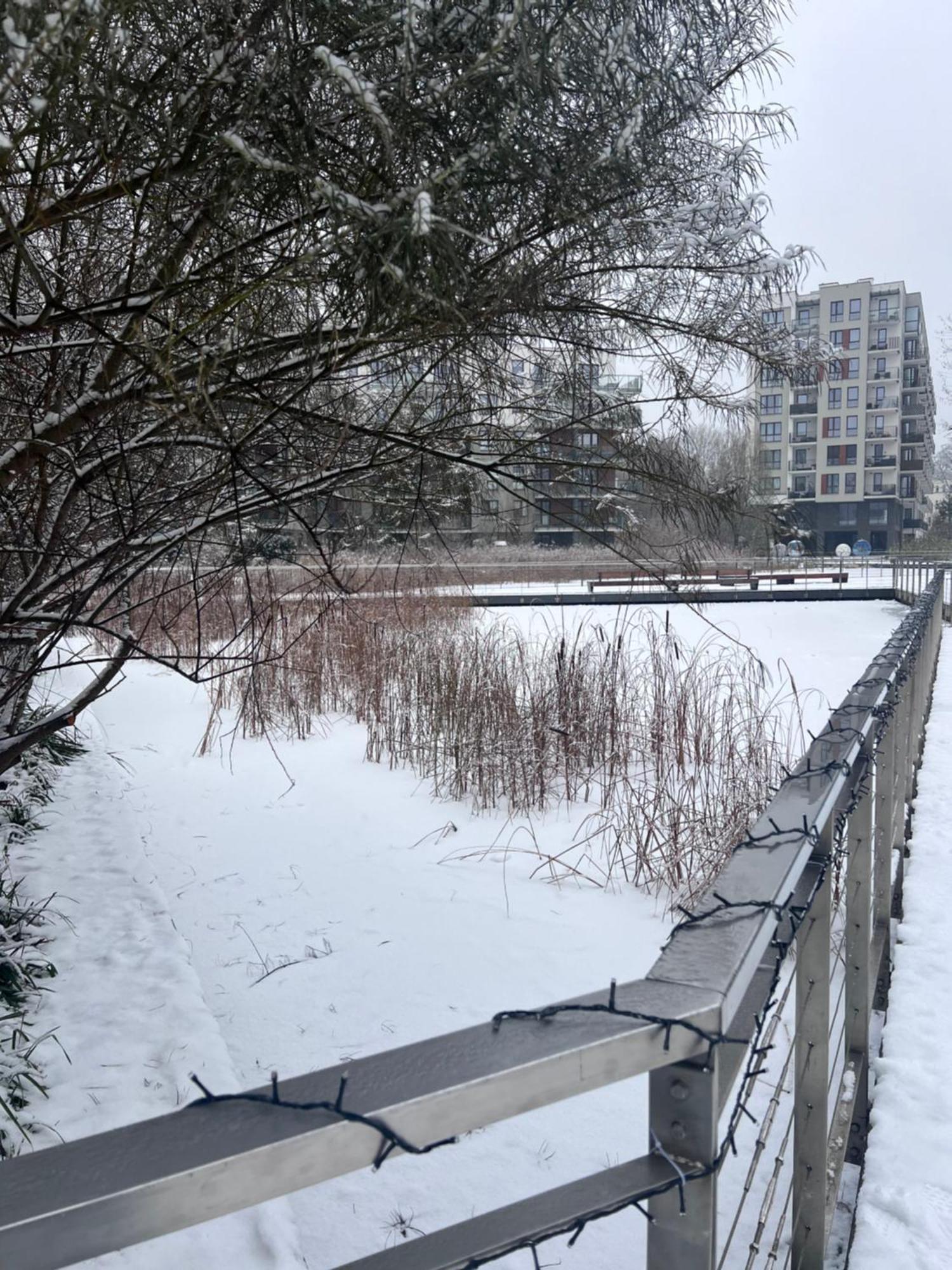 Lake Park Apartament With Free Parking Airport Netflix Varsóvia Exterior foto