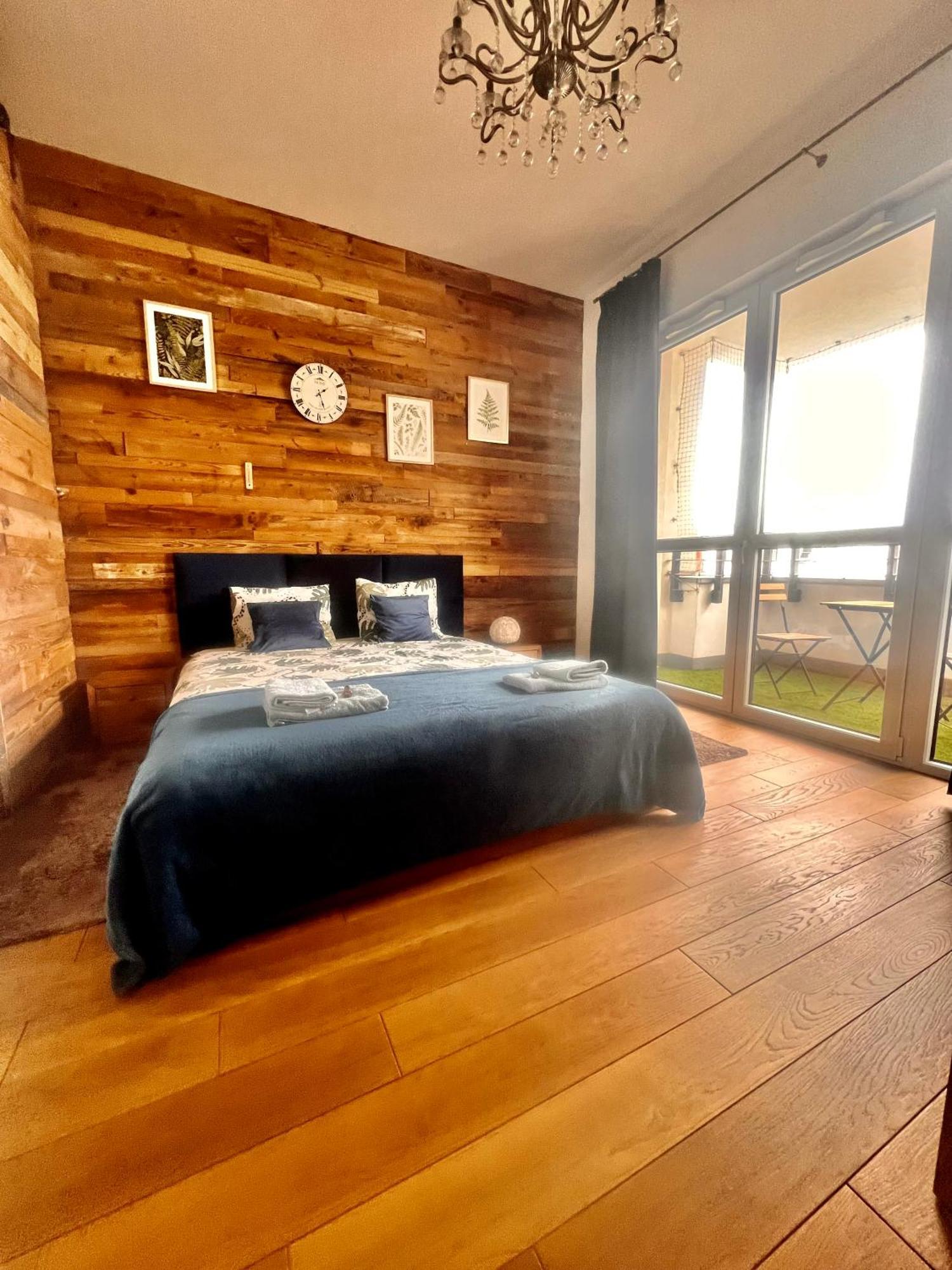 Lake Park Apartament With Free Parking Airport Netflix Varsóvia Exterior foto