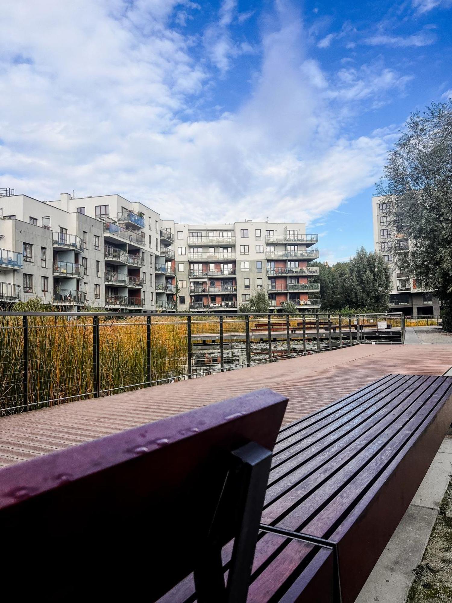 Lake Park Apartament With Free Parking Airport Netflix Varsóvia Exterior foto
